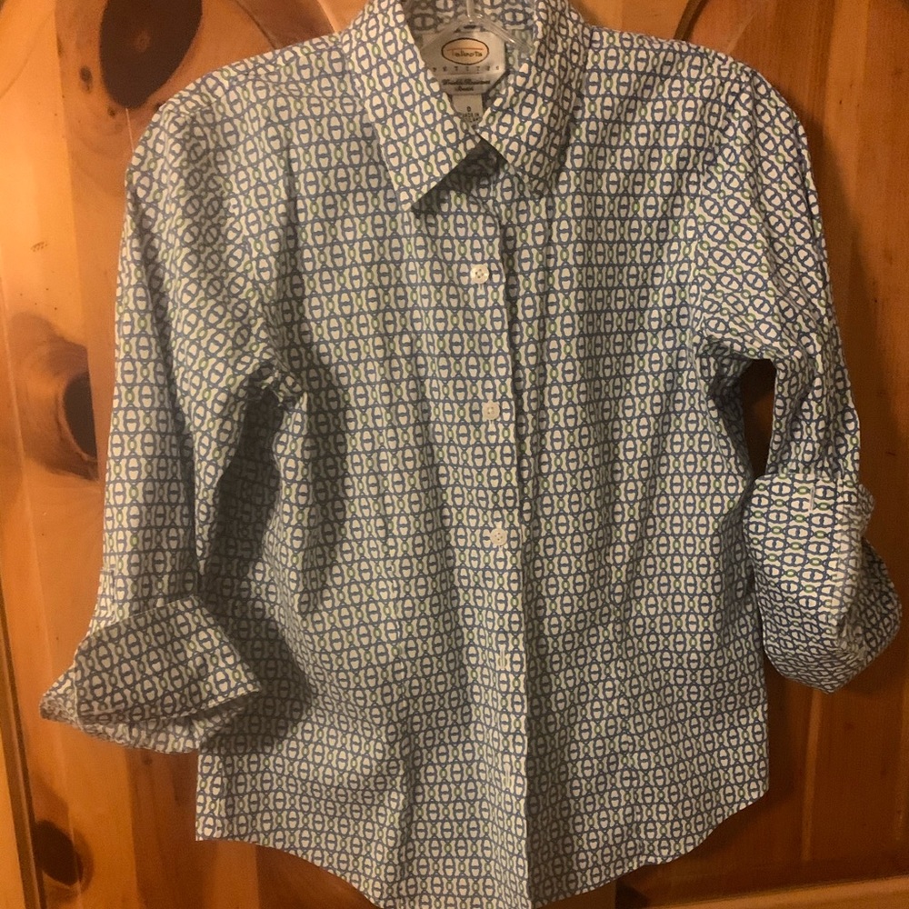 Wrinkle resistant shirting: crisp and cool